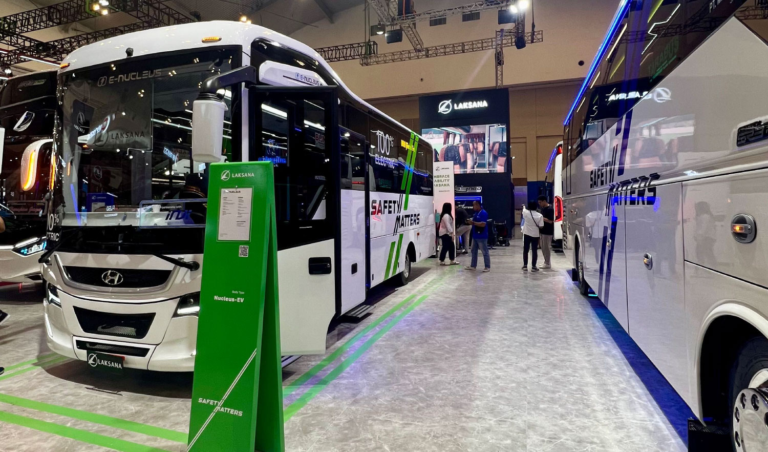 Creating an Engaging Exhibition Experience to Promote Public Safety in Transportation